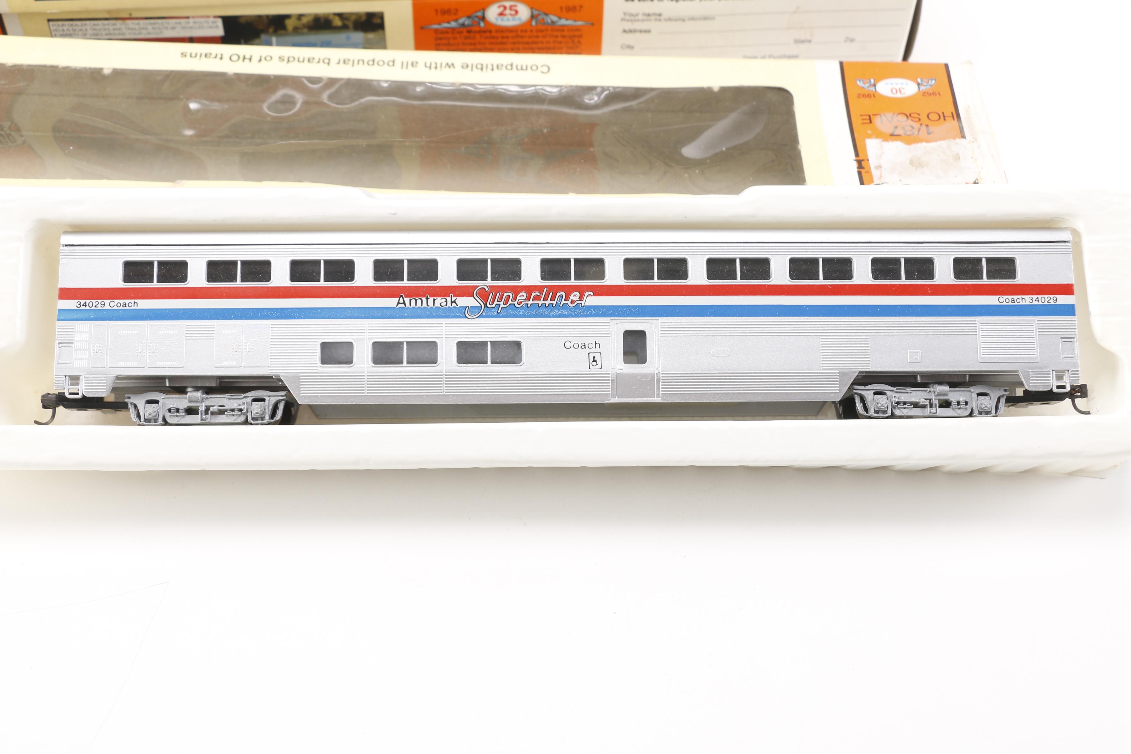 Vintage Con-Cor HO Scale Amtrak Superliner Passenger Cars