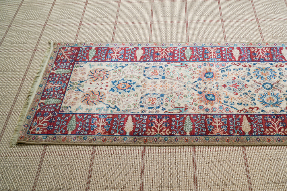 Machine Made Karastan "Persian Vase" Carpet Runner