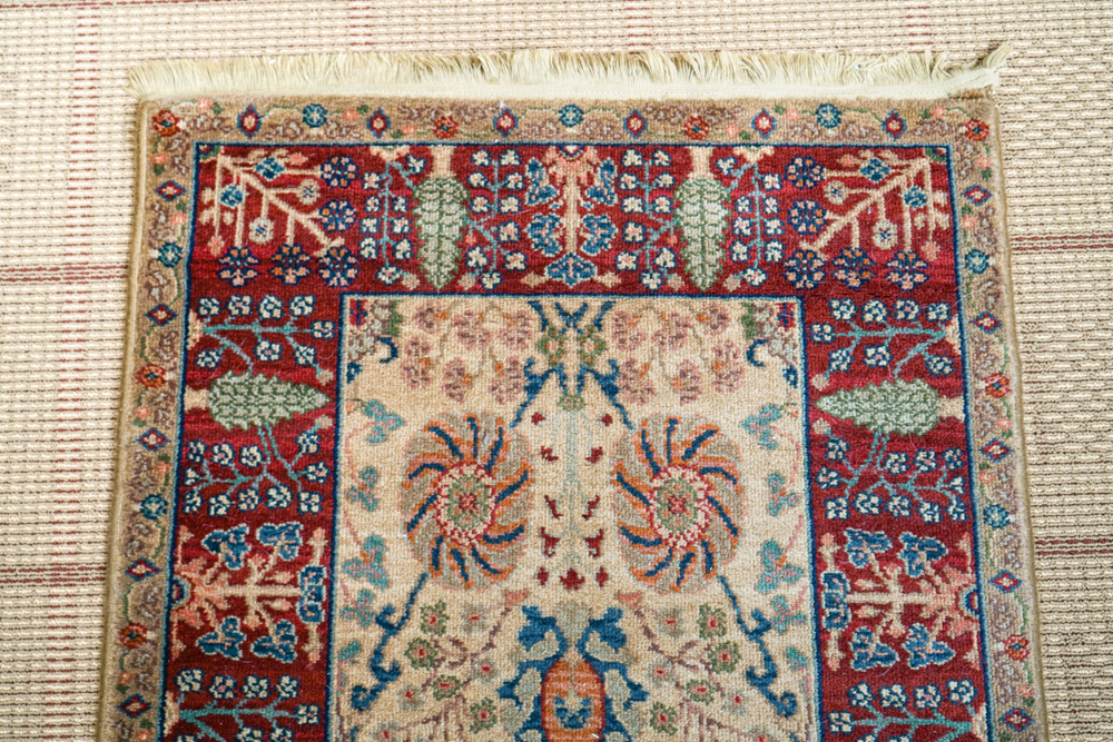 Machine Made Karastan "Persian Vase" Carpet Runner