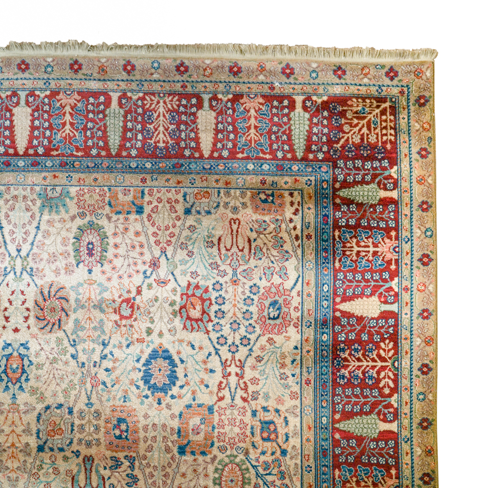 Machine Made Woven Karastan "Persian Vase" Area Rug