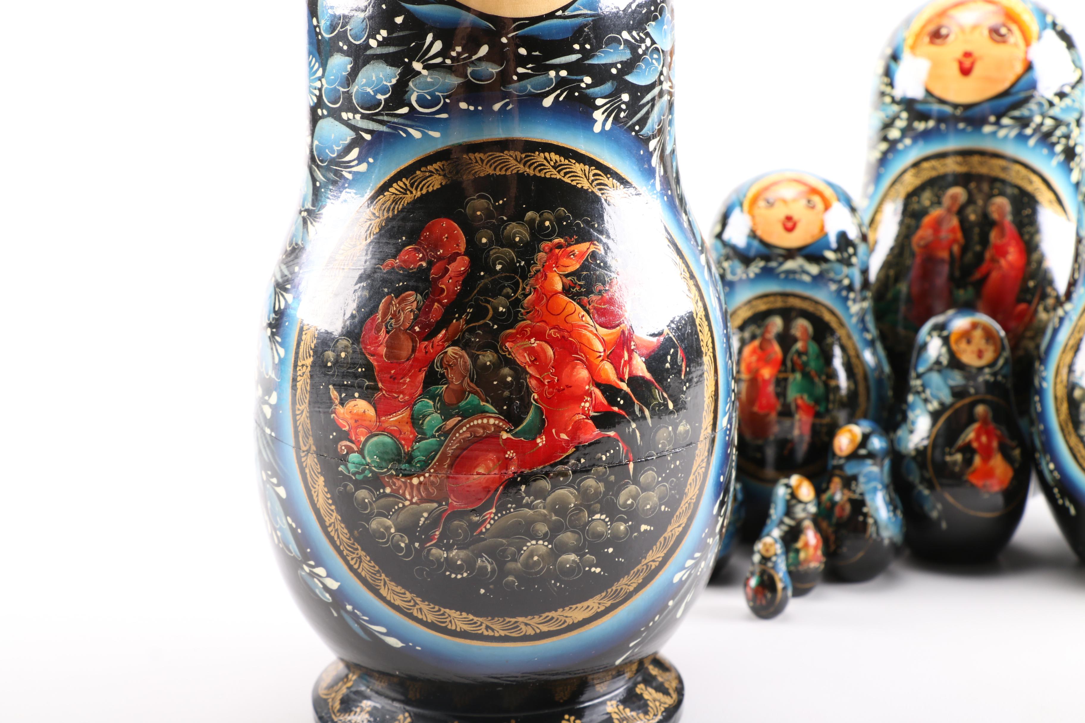 Matryoshka Nesting Dolls