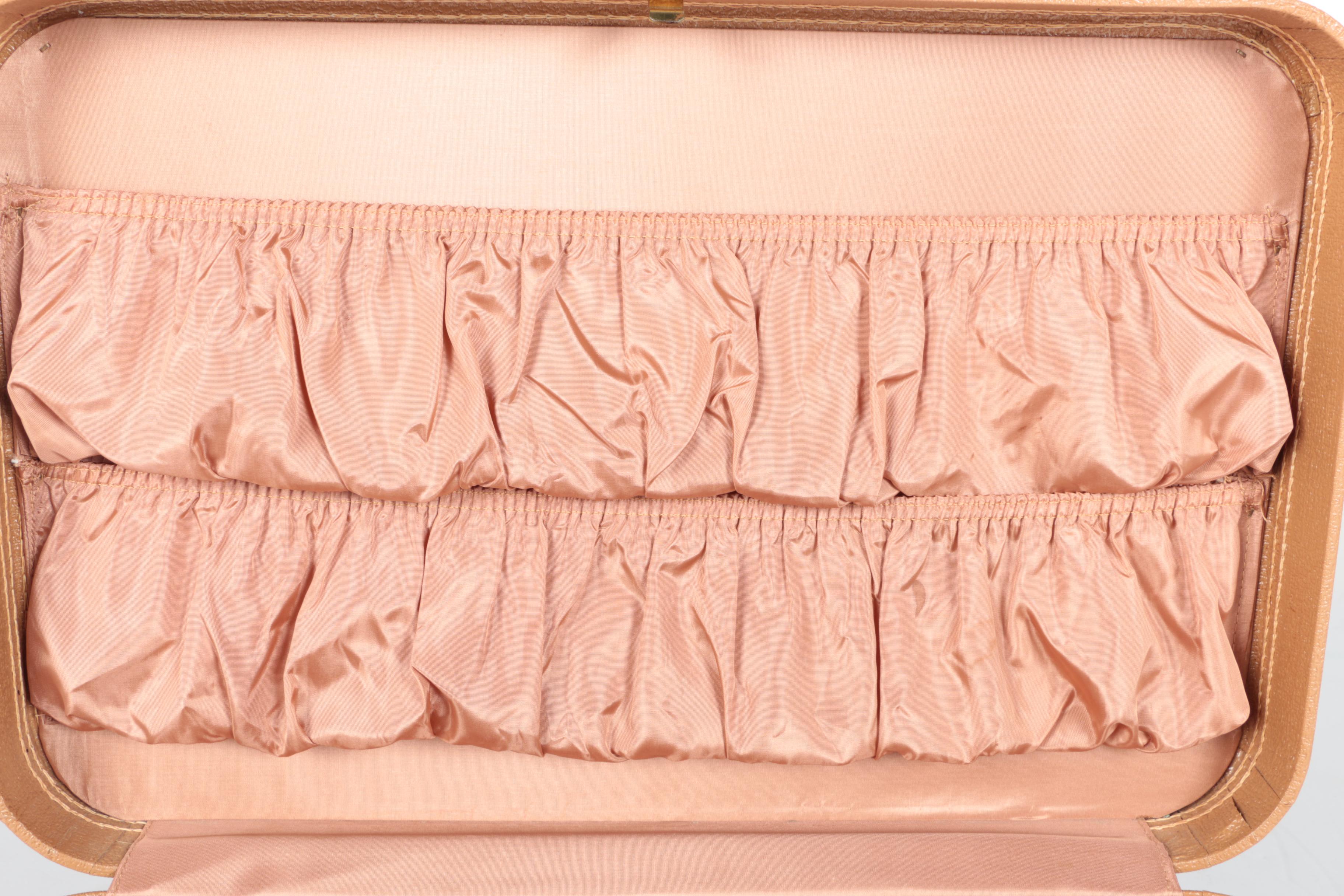 Vintage Samsonite and Baltimore Luggage Travel Cases