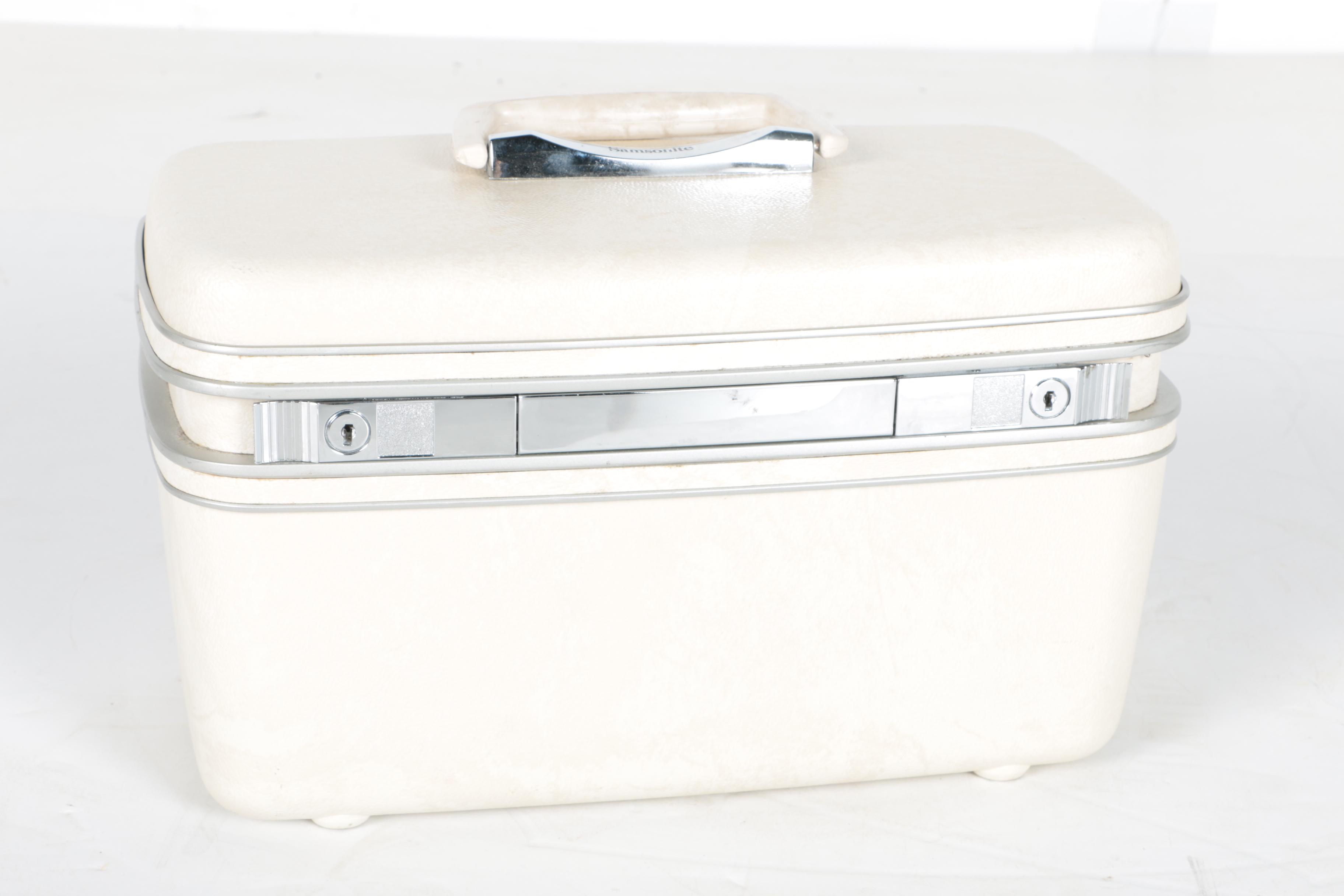 Vintage Samsonite and Baltimore Luggage Travel Cases