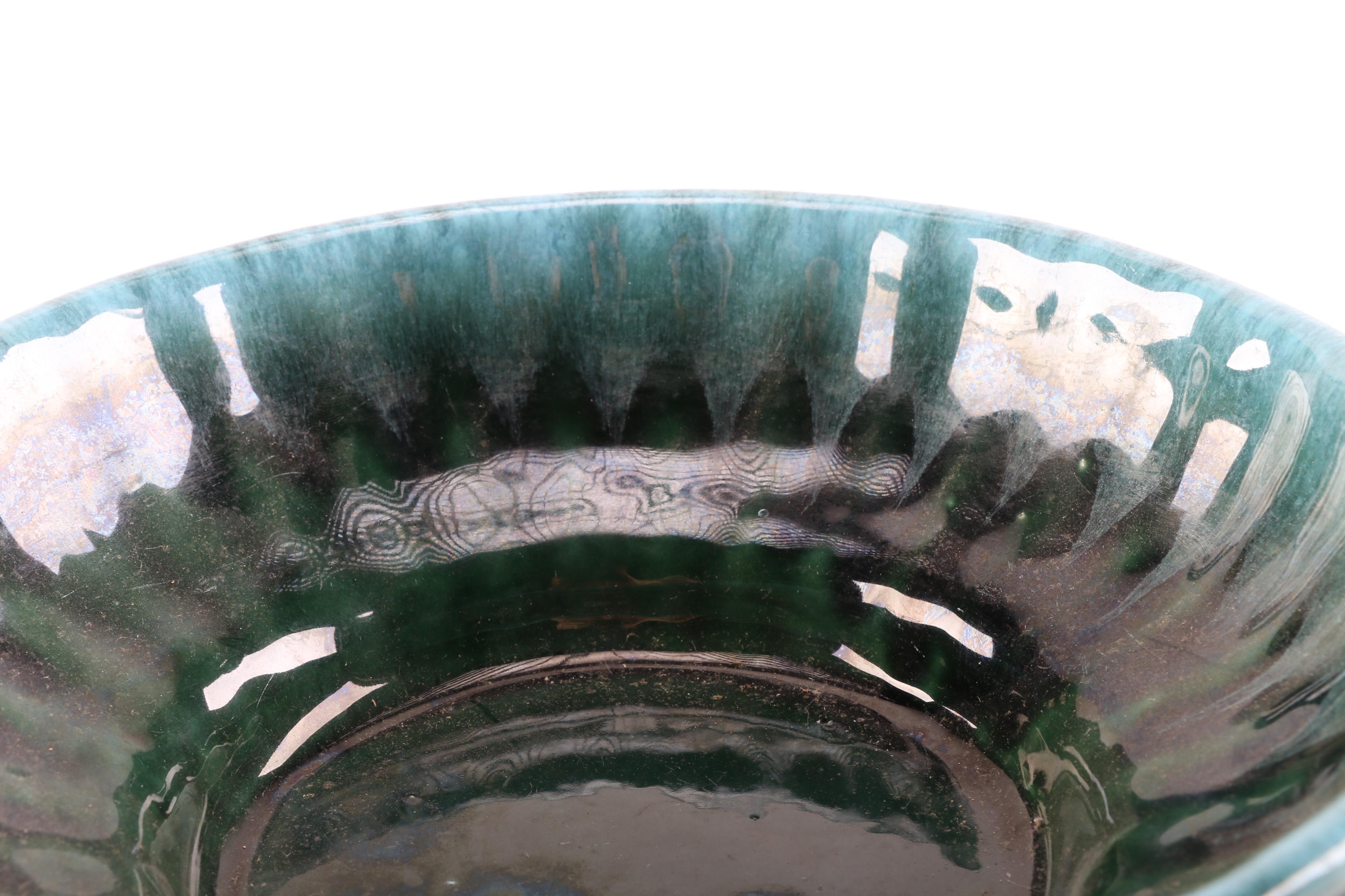 Hull Pottery Ceramic Serving Bowl