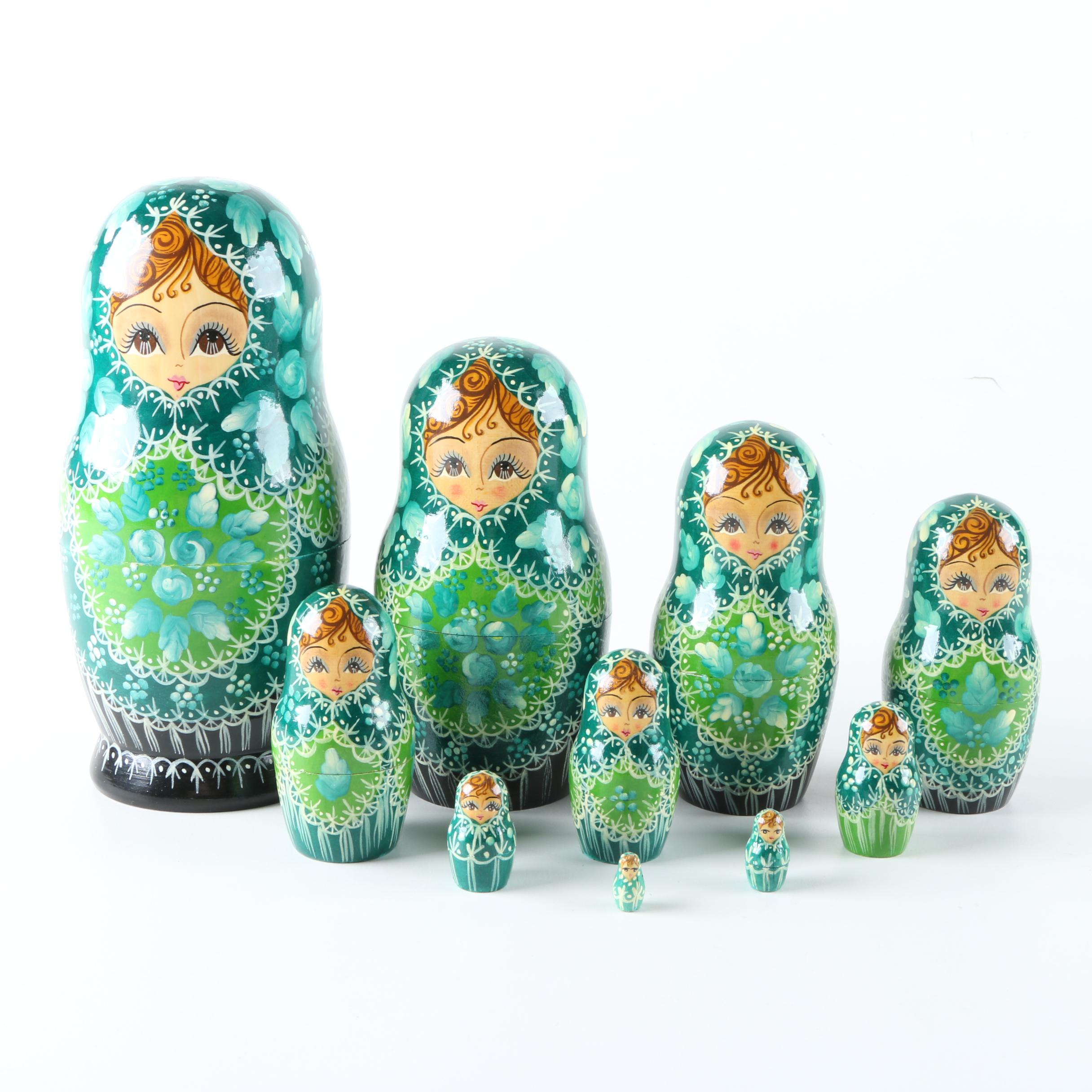 Matryoshka Nesting Dolls