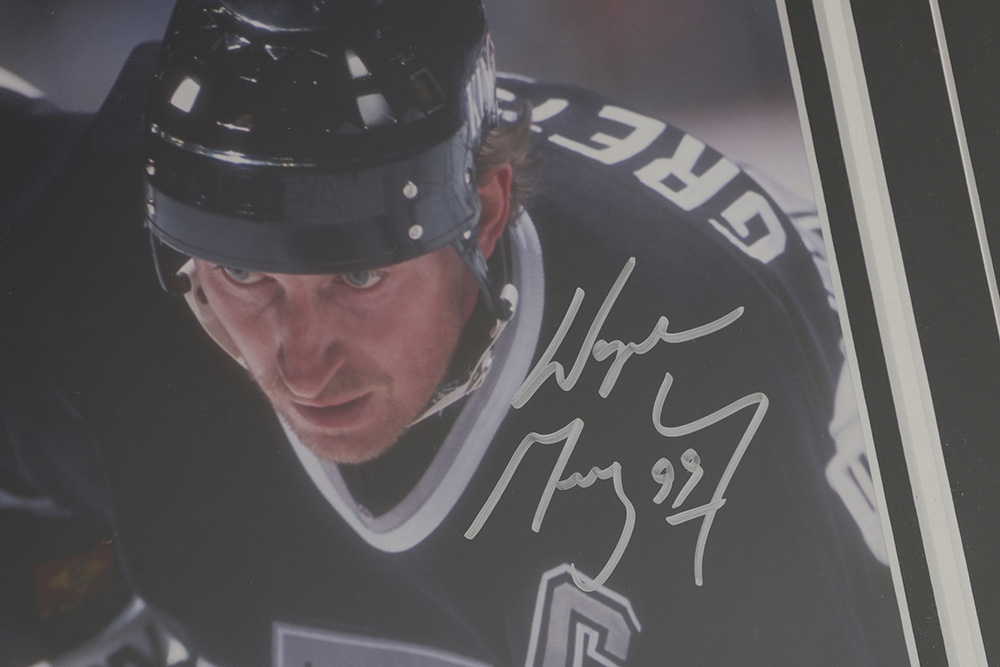 Signed and Framed Wayne Gretzky Los Angeles Kings Picture