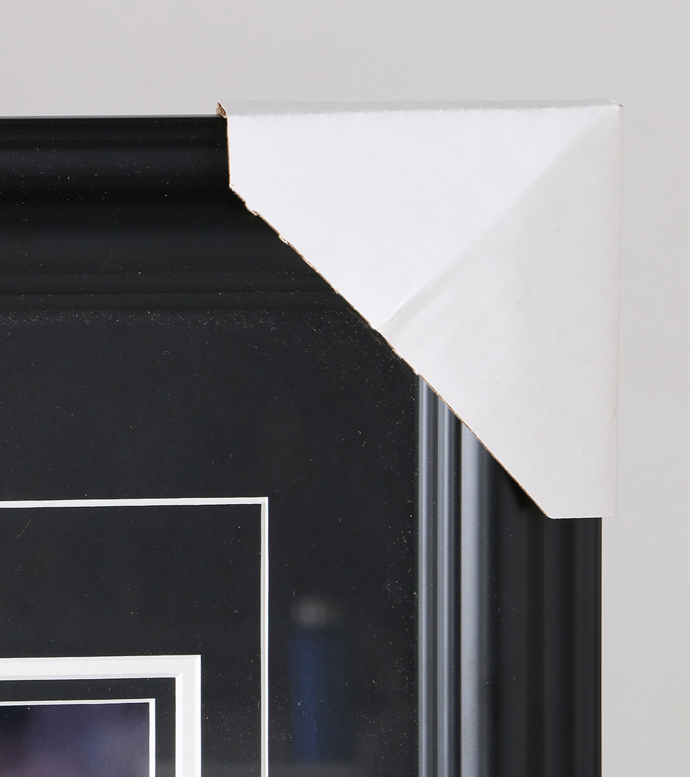 Signed and Framed Wayne Gretzky Los Angeles Kings Picture