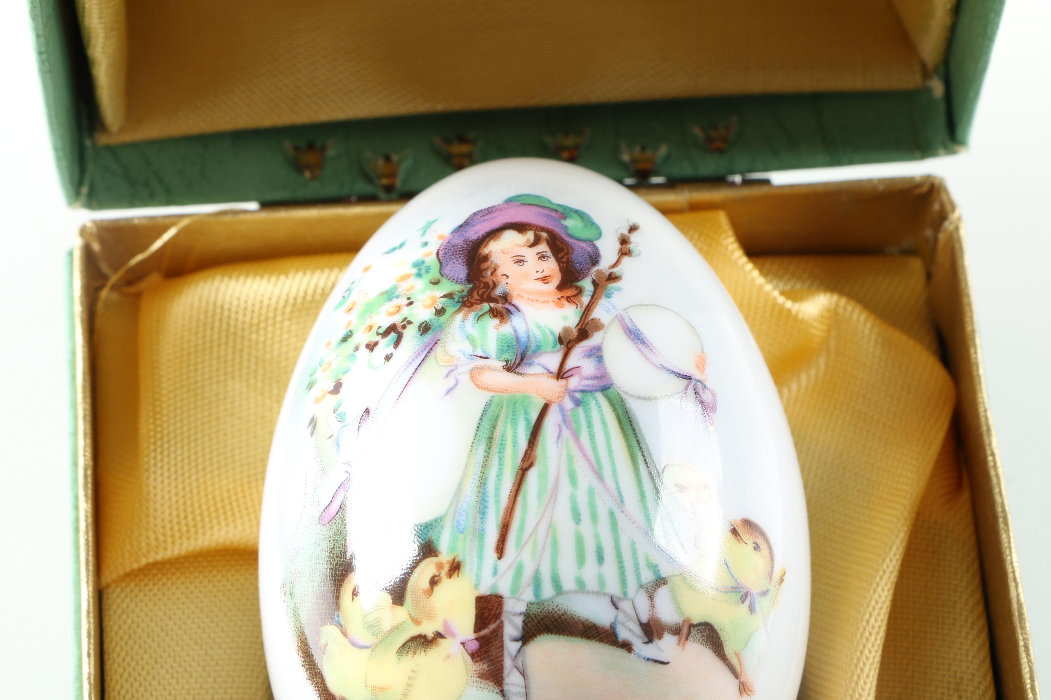 1974 Royal Bayreuth Porcelain Easter Egg