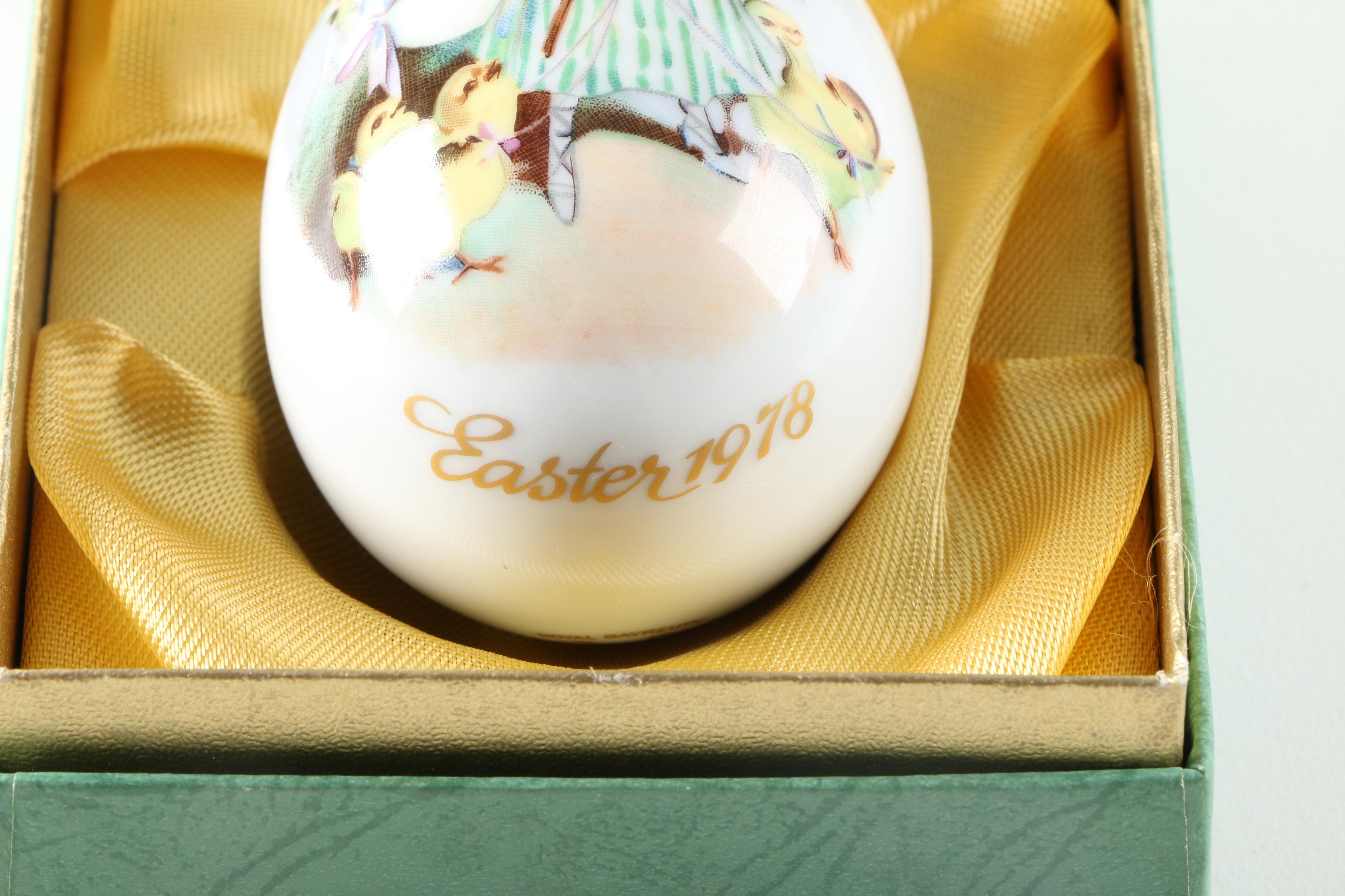 1974 Royal Bayreuth Porcelain Easter Egg