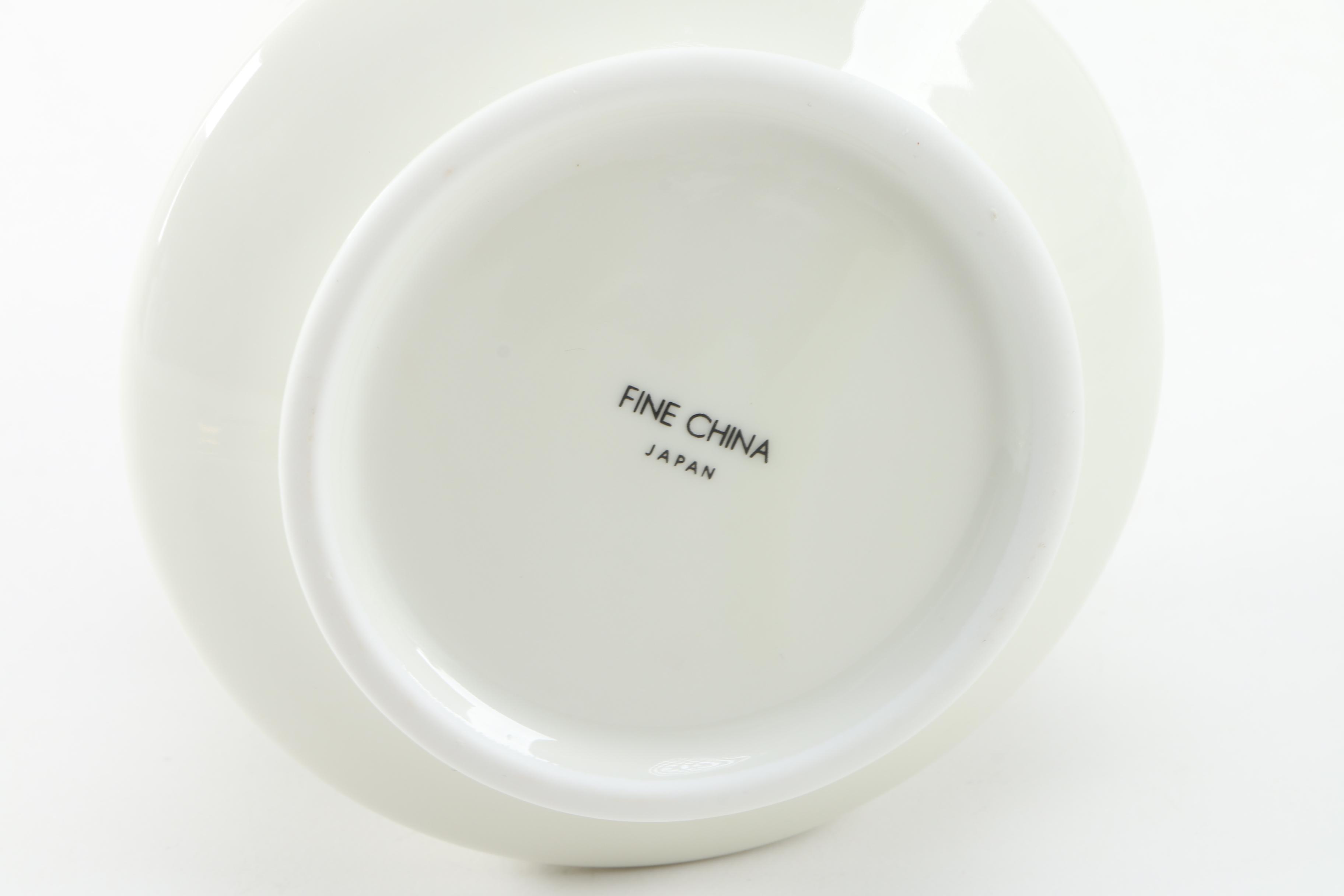 Earthenware Holly Berry Serving Assortment