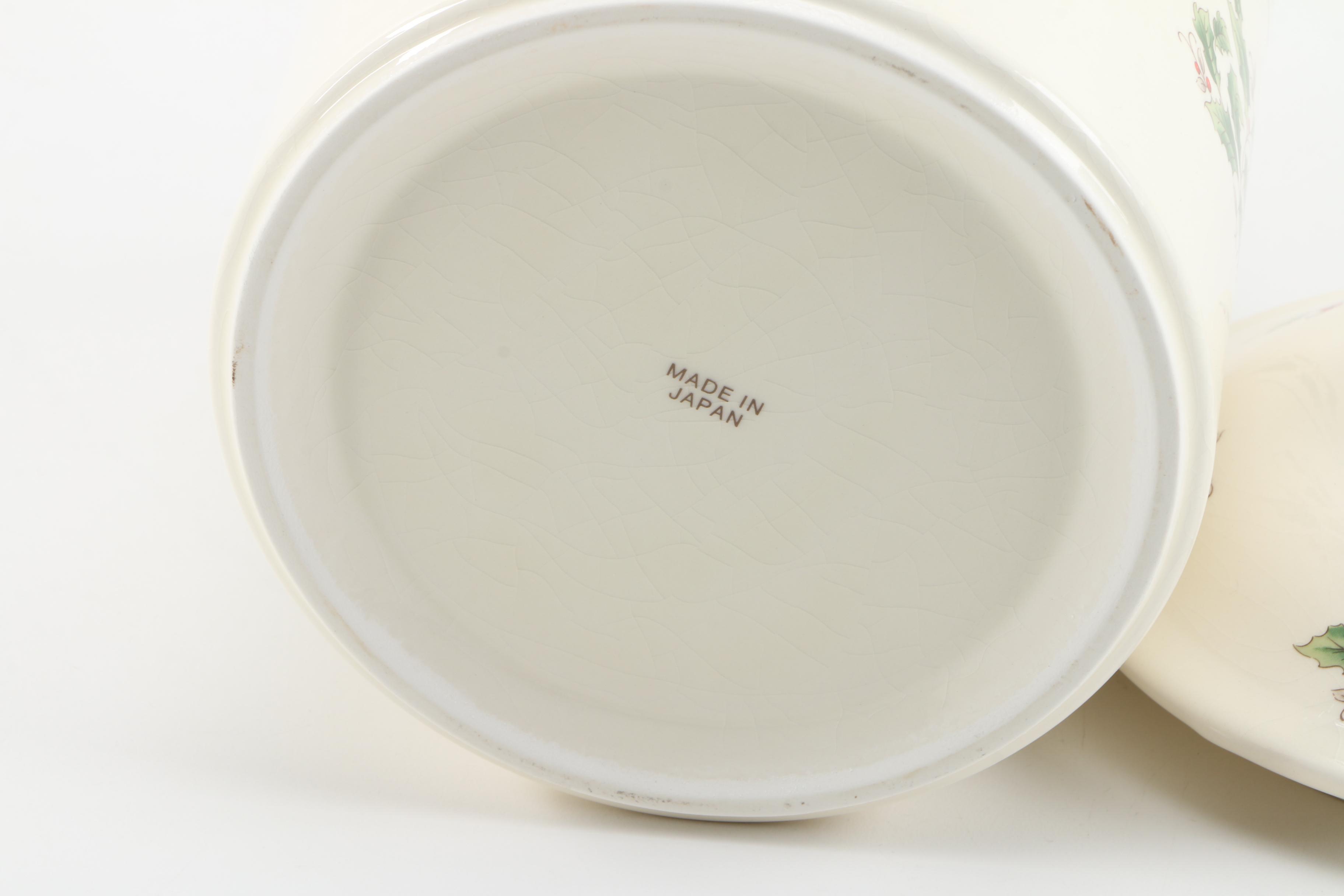 Earthenware Holly Berry Serving Assortment