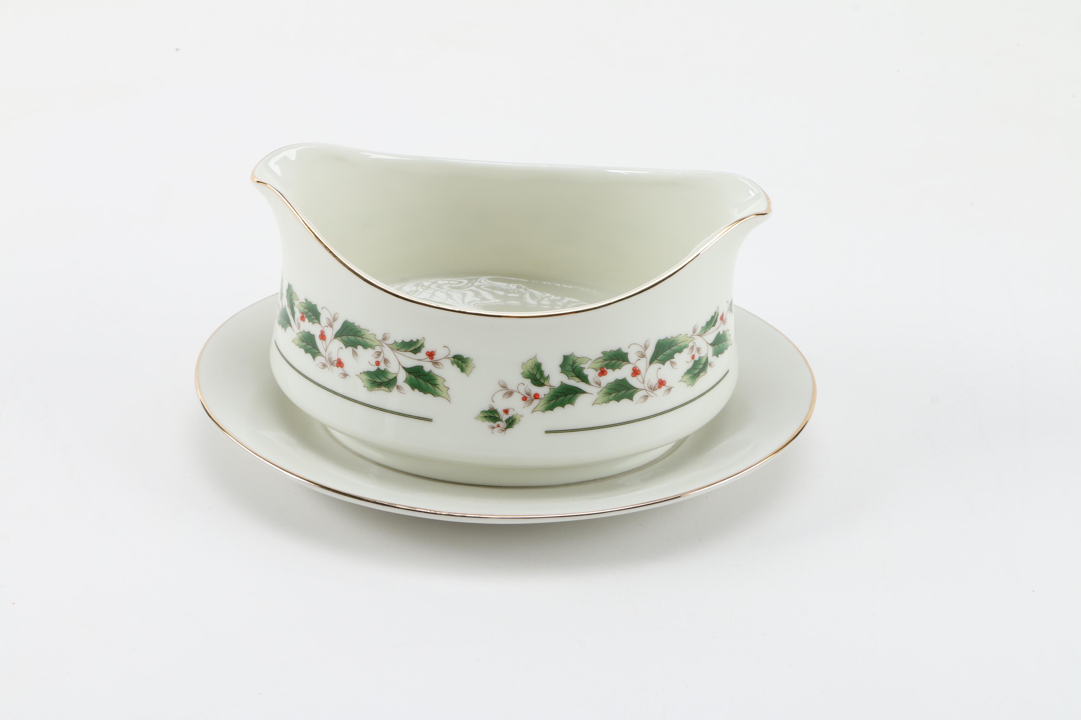 Earthenware Holly Berry Serving Assortment