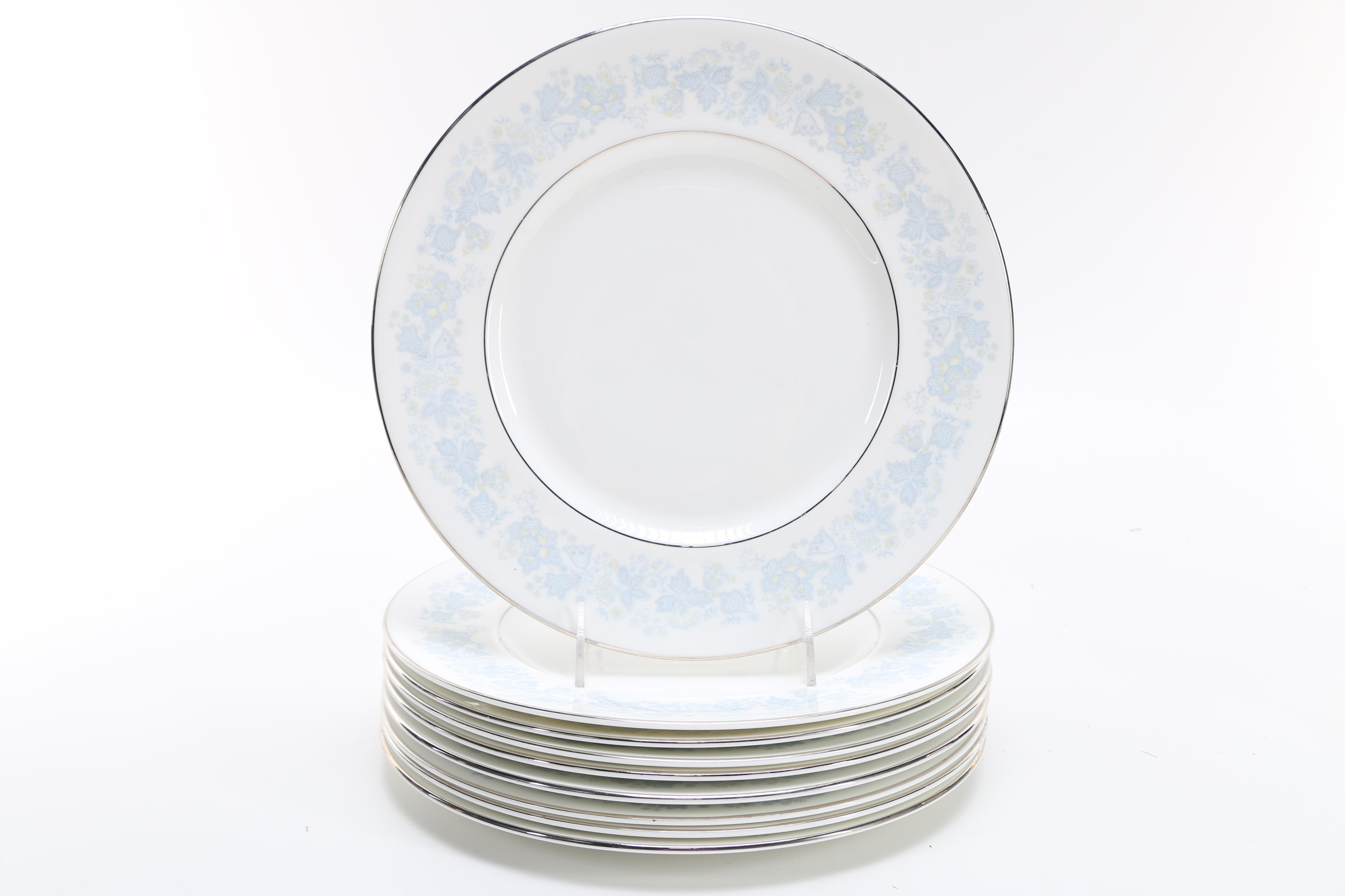 Royal Doulton "Meadow Mist" Bone China Dinner Service