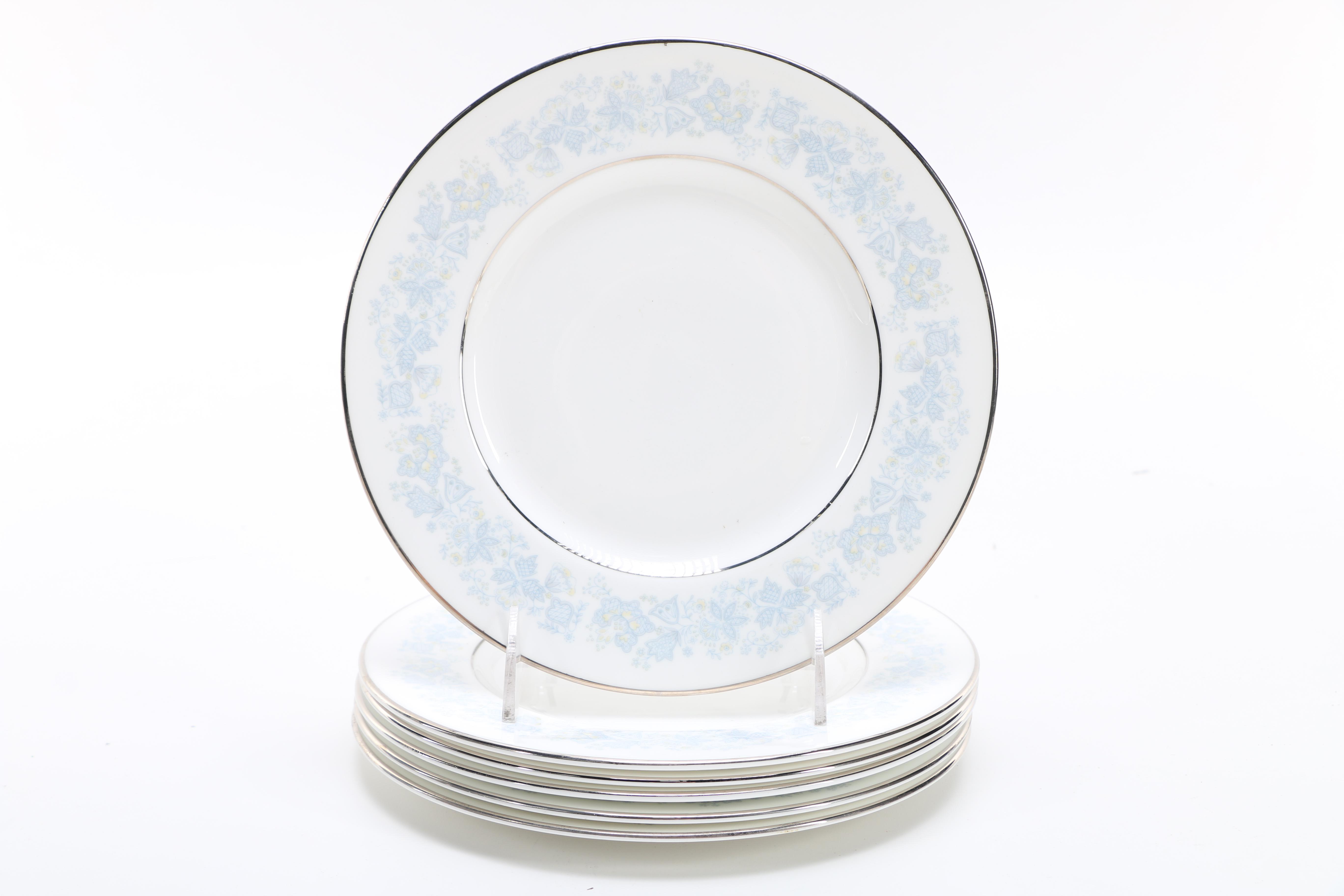 Royal Doulton "Meadow Mist" Bone China Dinner Service
