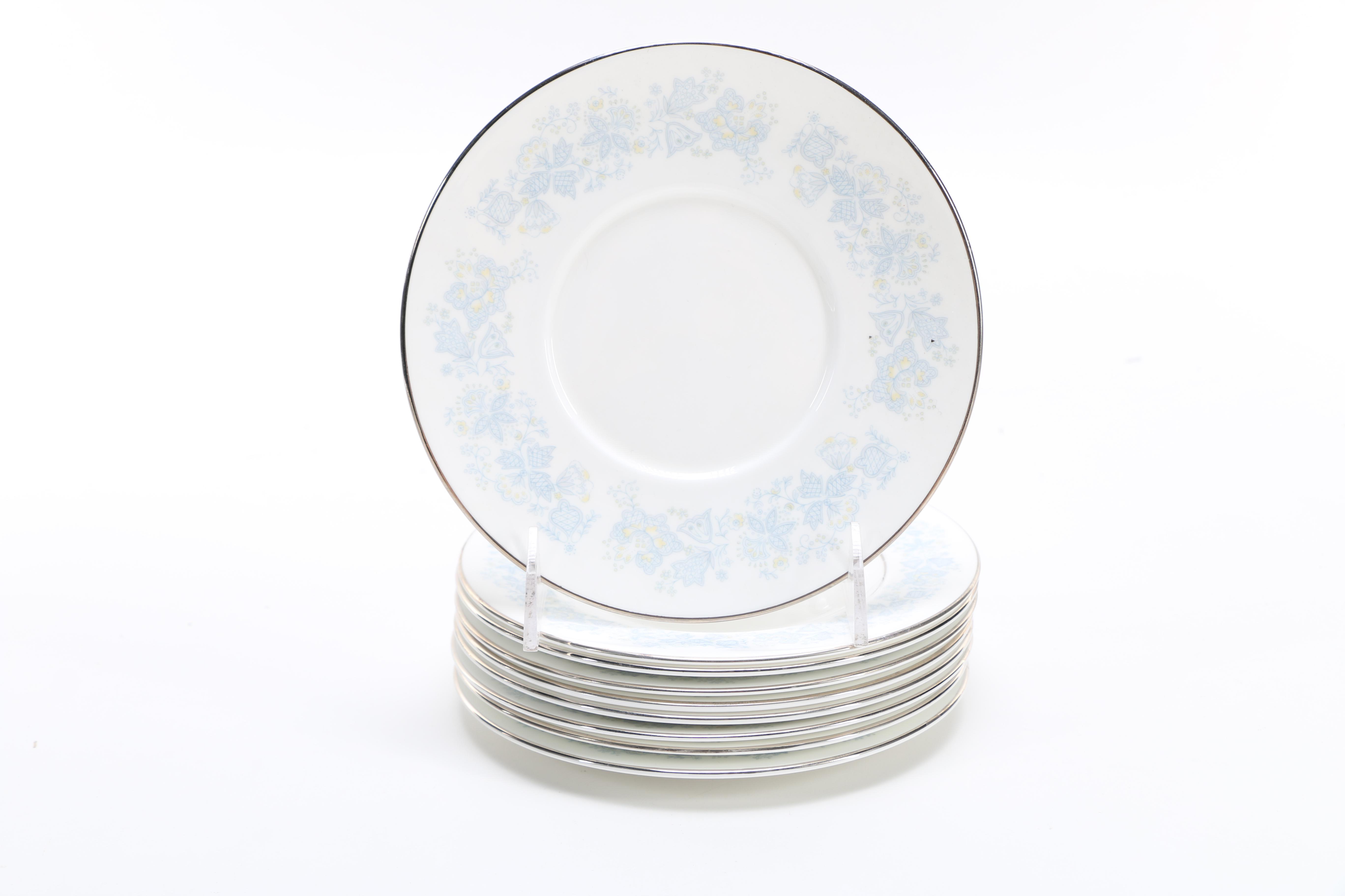 Royal Doulton "Meadow Mist" Bone China Dinner Service