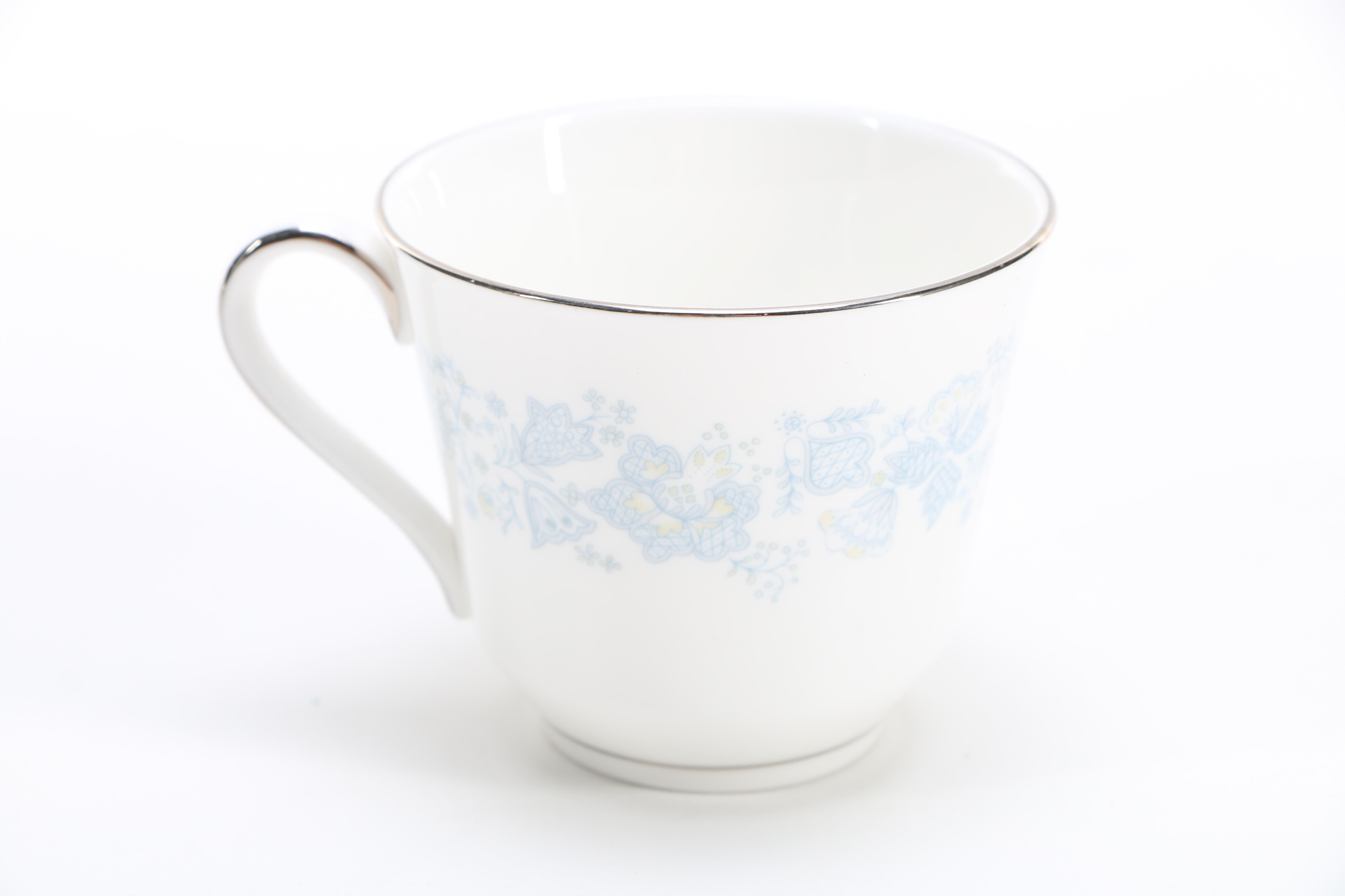 Royal Doulton "Meadow Mist" Bone China Dinner Service