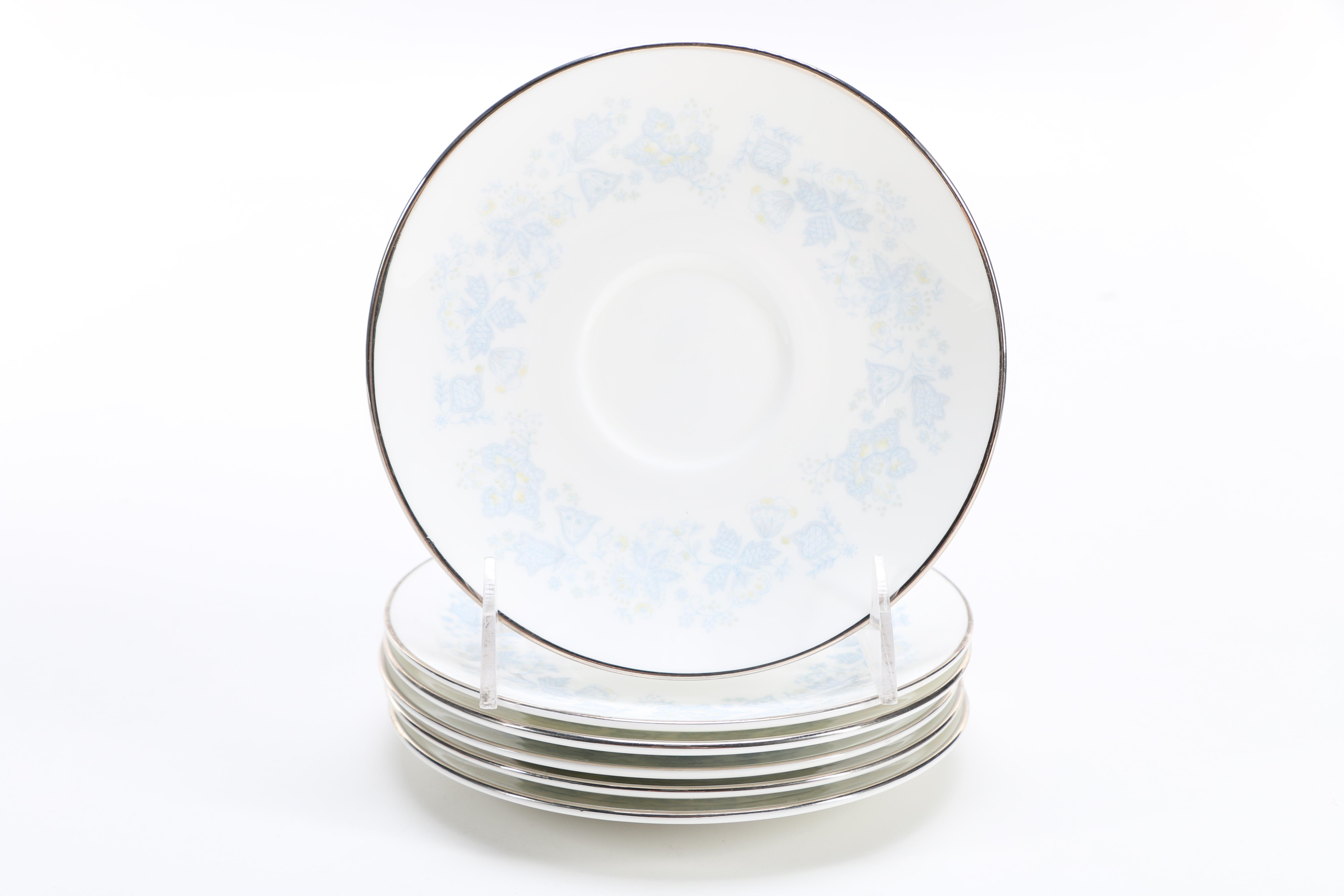 Royal Doulton "Meadow Mist" Bone China Dinner Service