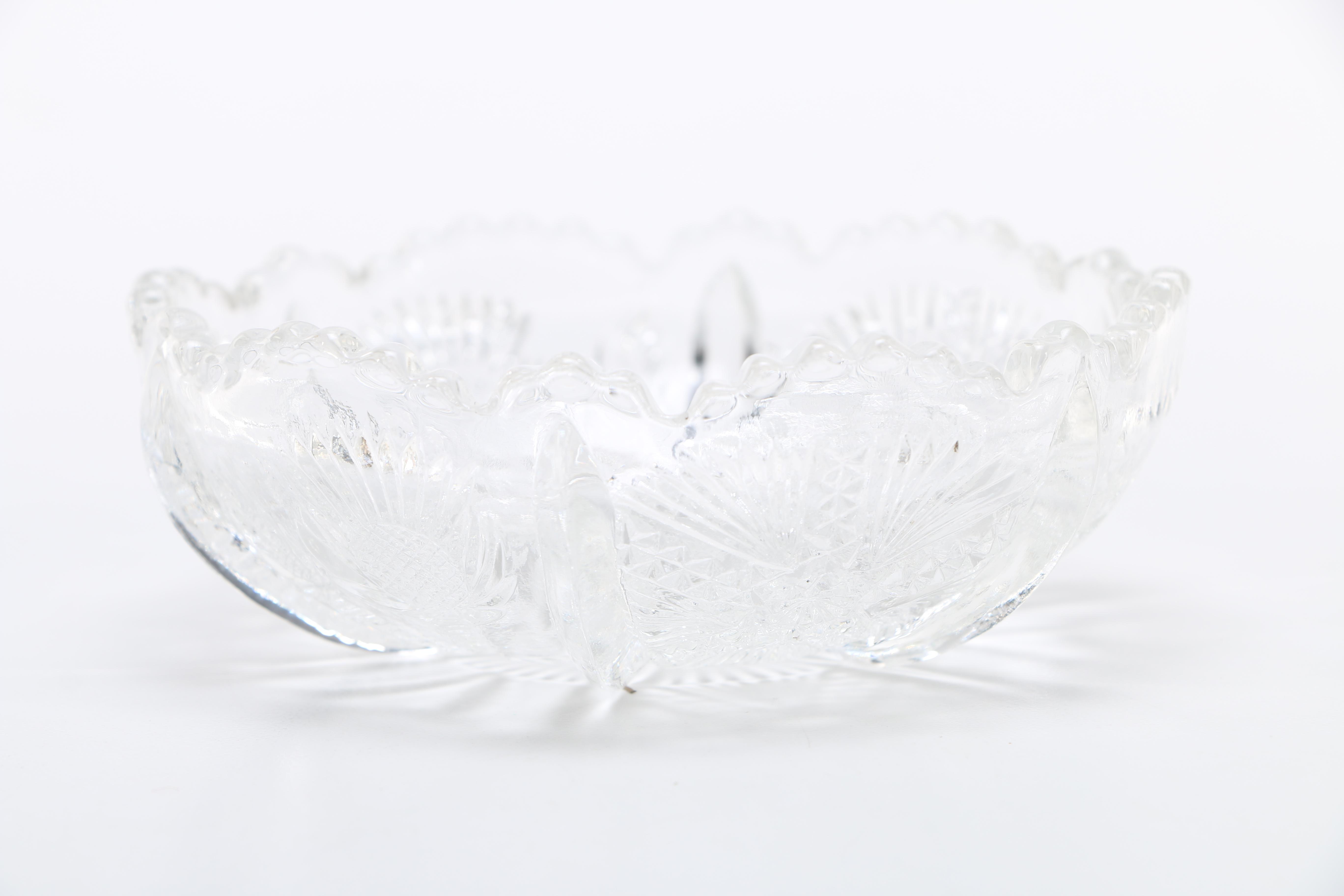 Elaborate Colorless Glass Tableware Assortment