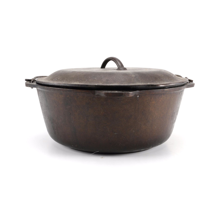 Vintage Cast Iron Dutch Oven