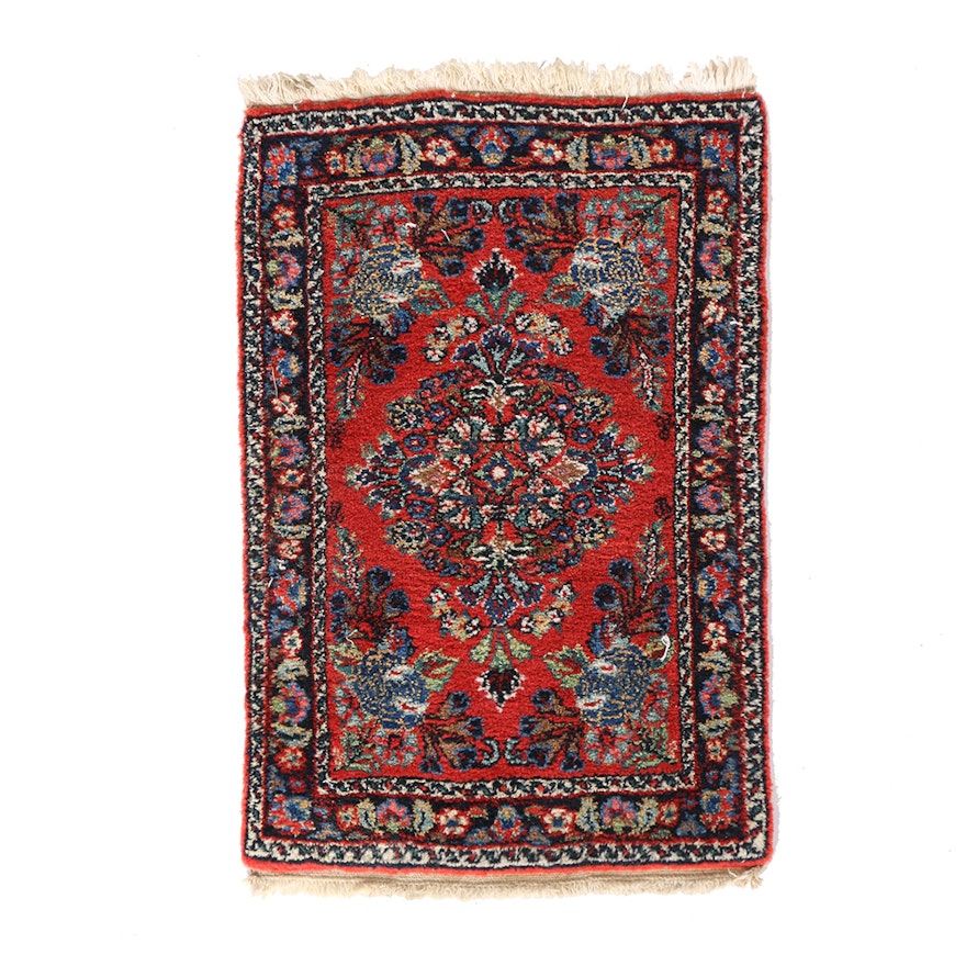 Machine Made Persian Style Accent Rug