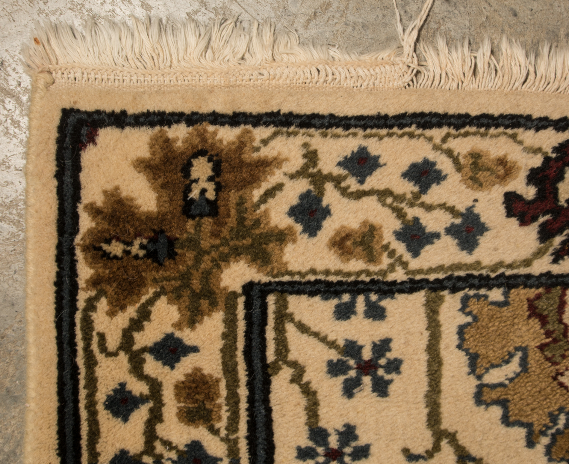 Power Loomed Indo-Persian Carpet Runner