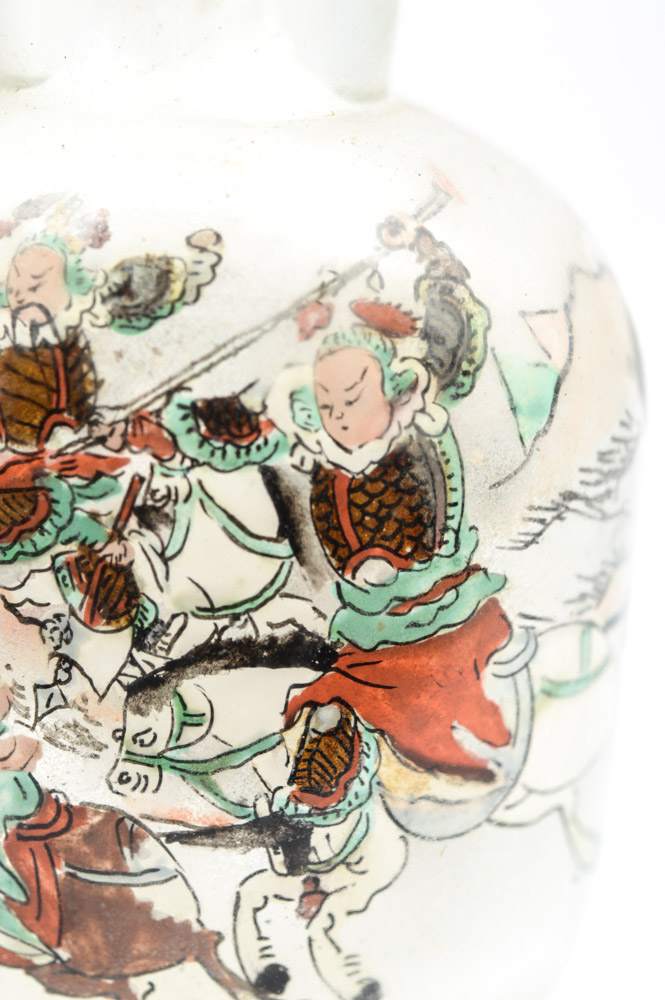 Hand Painted Chinese Glass Snuff Bottle