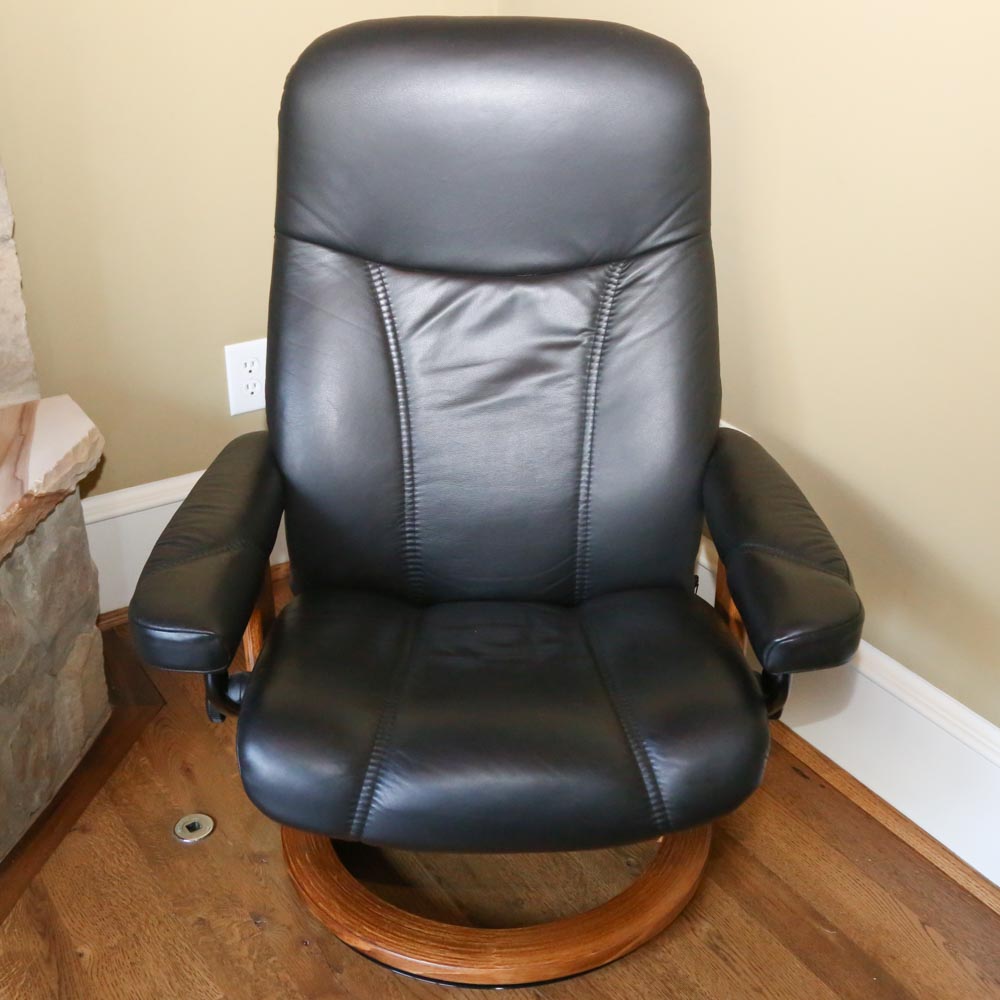 Ekornes "Stressless" Lounger and Ottoman