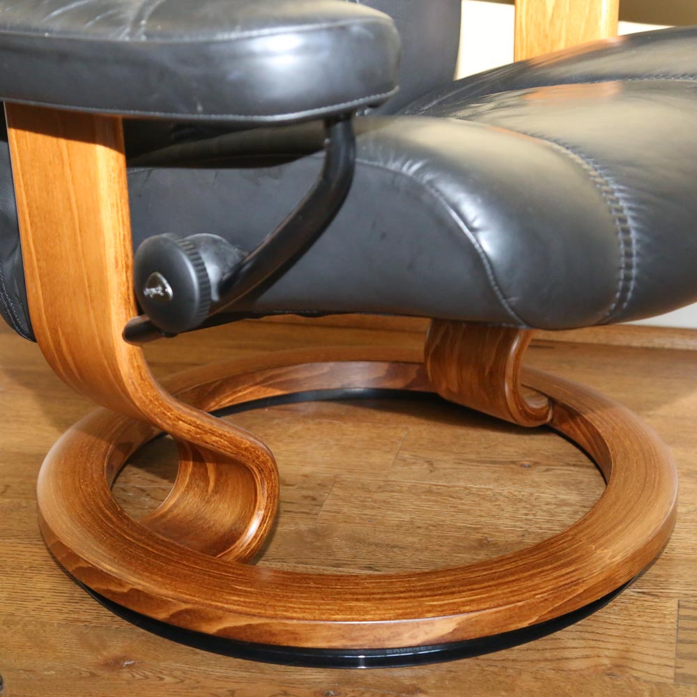 Ekornes "Stressless" Lounger and Ottoman