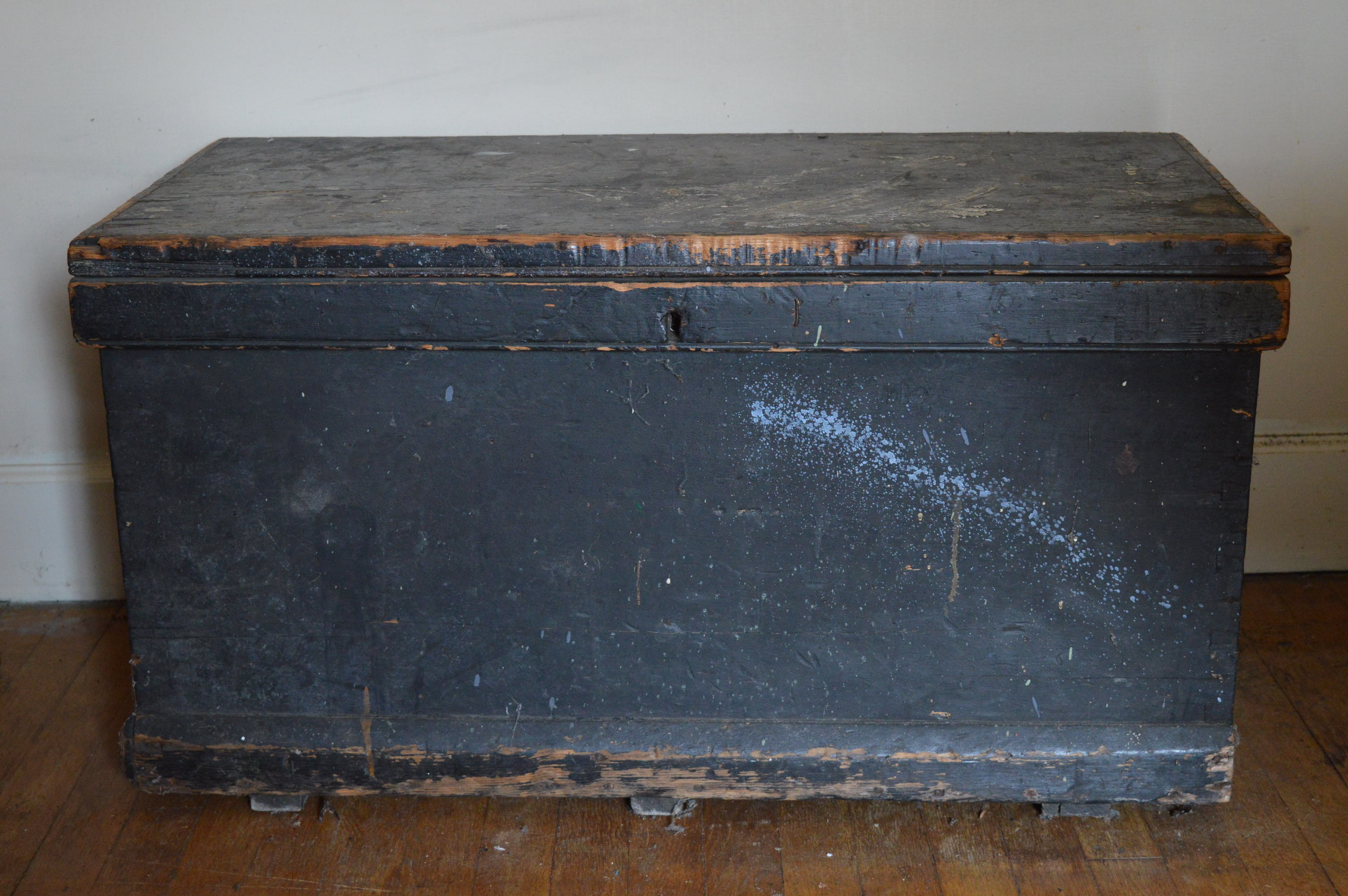 Wooden Carpenters Chest
