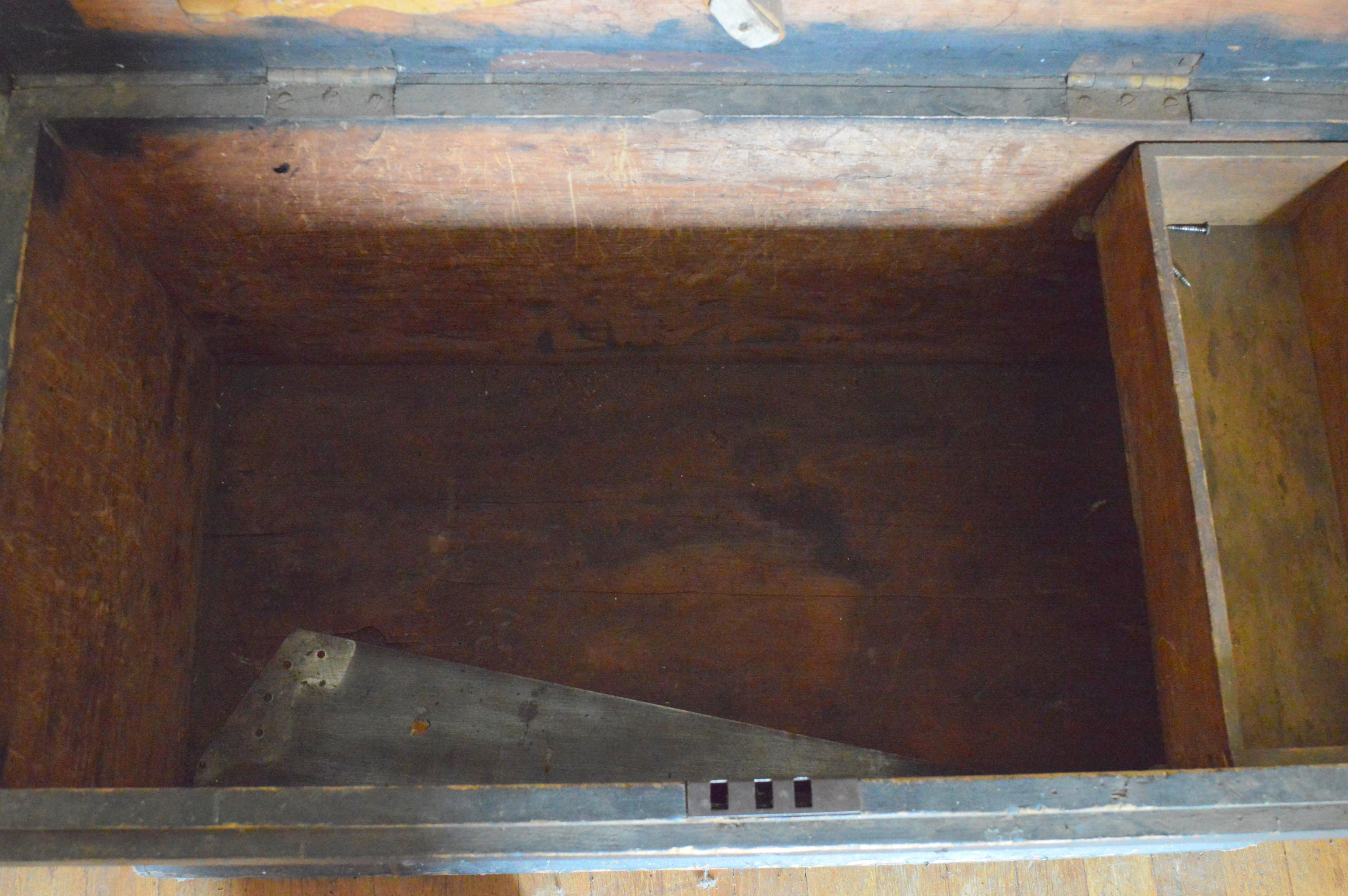 Wooden Carpenters Chest