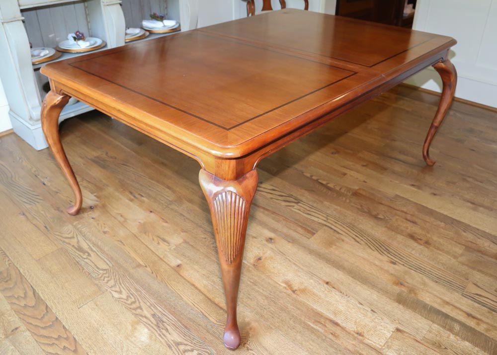 Queen Anne Style Dining Table