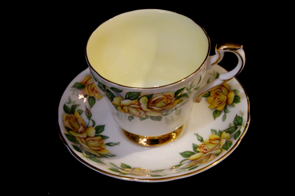Vintage China Tea Cups and Saucers From China and England