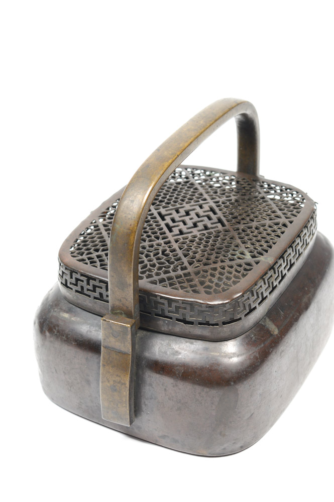 Chinese Bronze Qing Dynasty Bronze Hand Warmer