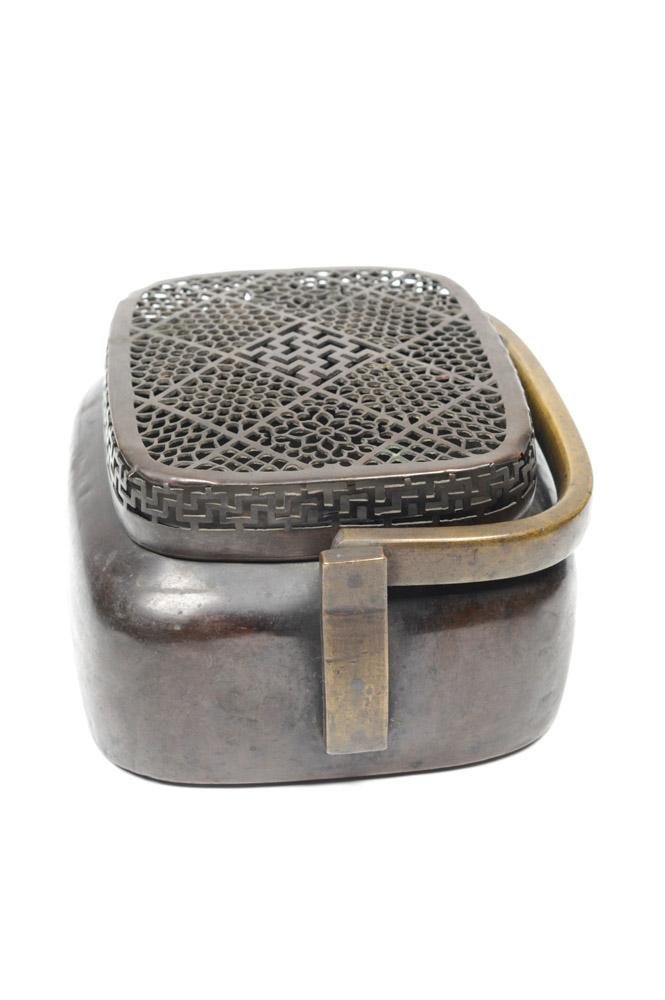 Chinese Bronze Qing Dynasty Bronze Hand Warmer