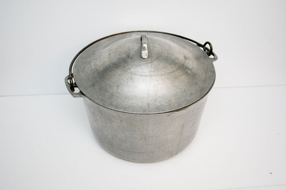 Assorted Kitchenalia