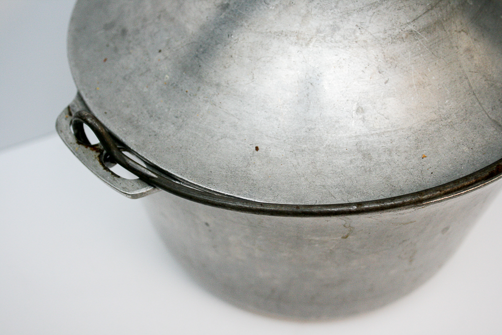 Assorted Kitchenalia