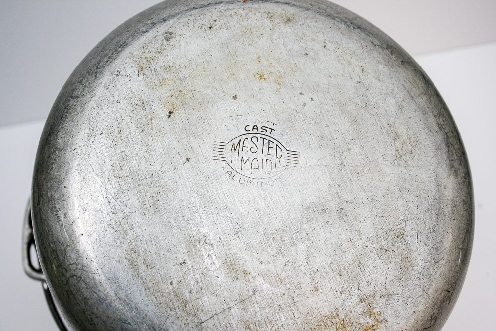 Assorted Kitchenalia