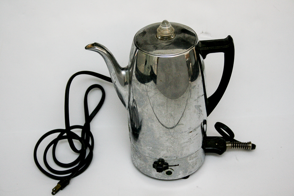 Assorted Kitchenalia