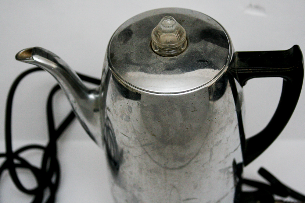 Assorted Kitchenalia