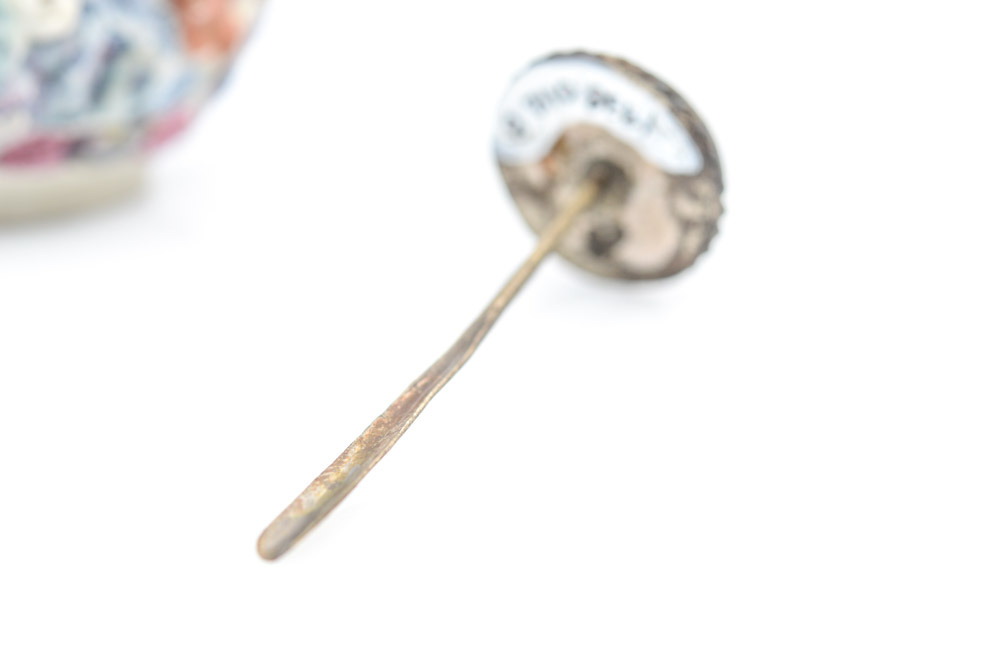 Antique Chinese Porcelain Snuff Bottle