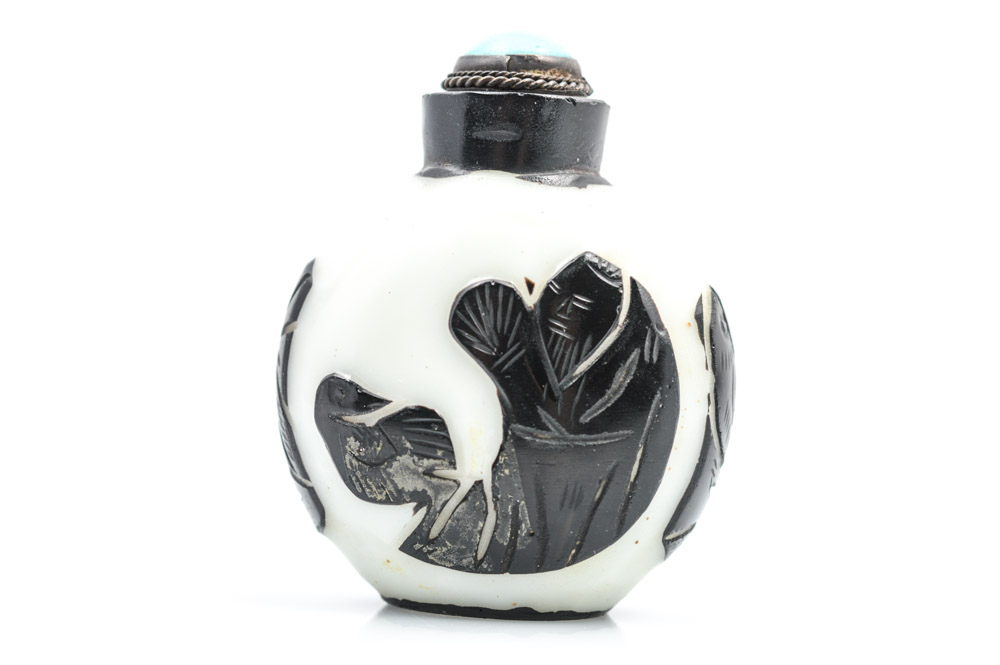 Antique Chinese Peking Glass Snuff Bottle