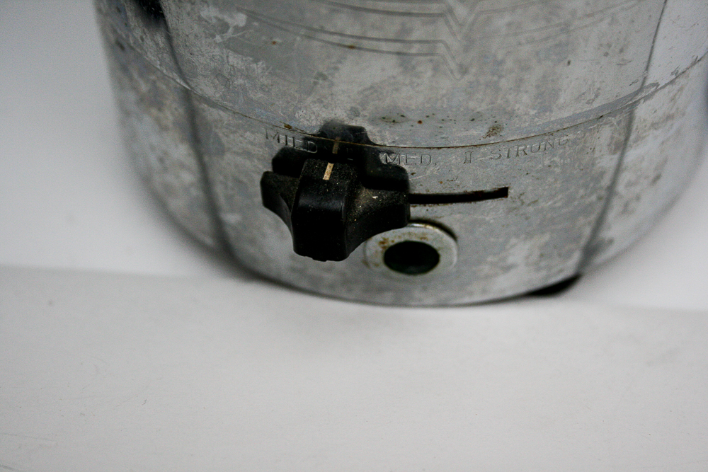 Assorted Kitchenalia