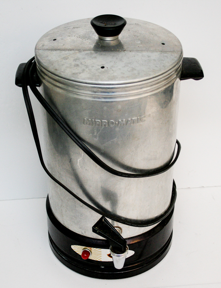 Assorted Kitchenalia