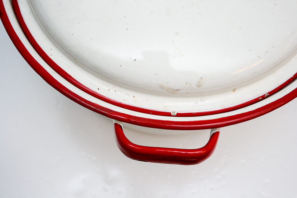 Assorted Kitchenalia