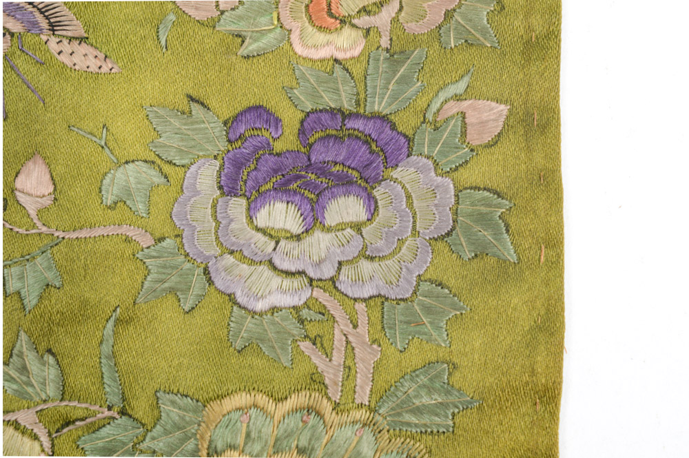 Chinese Late Qing Dynasty Silk Embroidered Belt