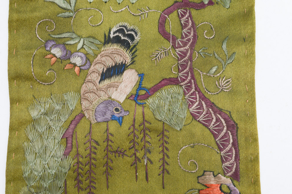 Chinese Late Qing Dynasty Silk Embroidered Belt