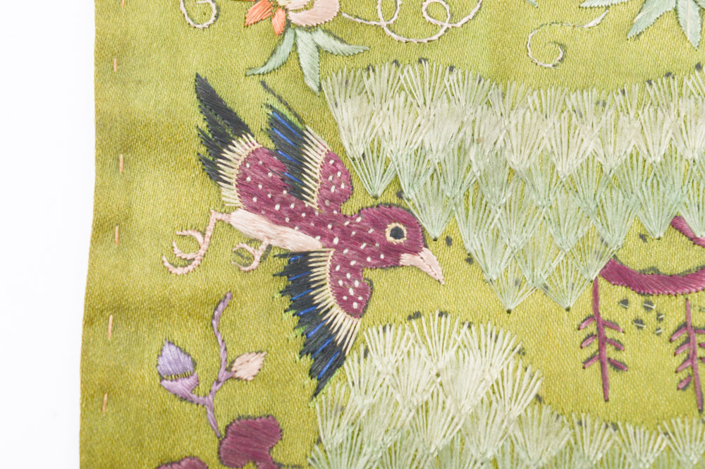 Chinese Late Qing Dynasty Silk Embroidered Belt