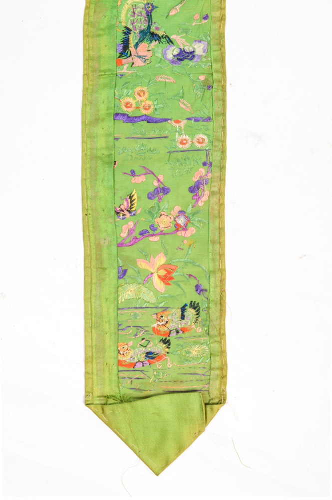 Chinese Late Qing Dynasty Silk Embroidered Belt
