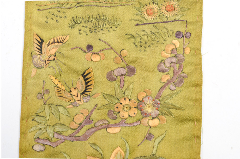 Chinese Late Qing Dynasty Silk Embroidered Belt