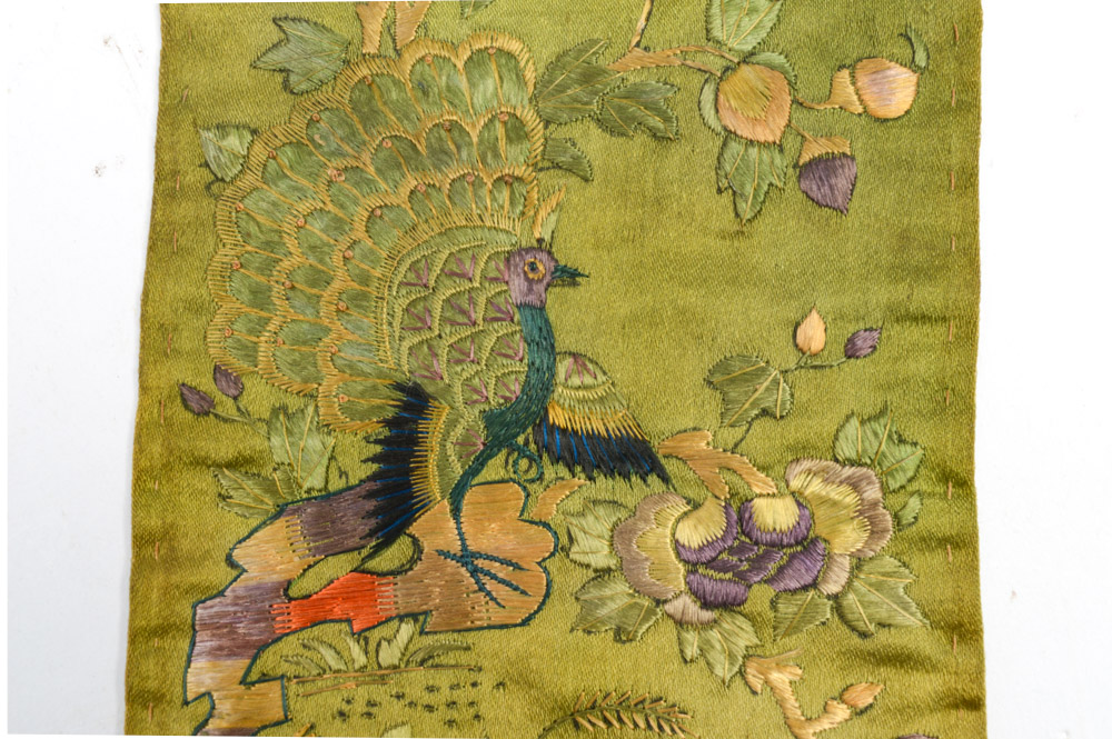 Chinese Late Qing Dynasty Silk Embroidered Belt